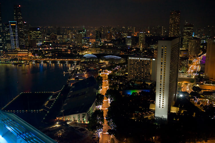 Esplanade 和 Floating Platform